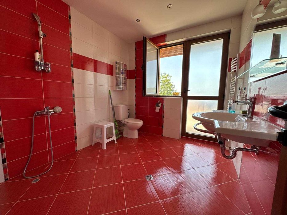 Продава се Къща в с. Драгижево, Област Велико Търново - 440 кв.м за 719 €/кв.м - Снимка #12