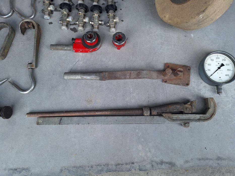 Циркуляр, Кран за CO2 и други