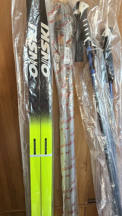 Продам беговые лыжи