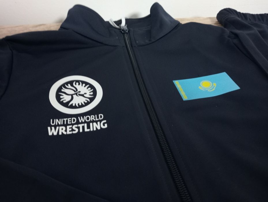 Принты, Брендирование