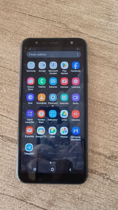 Samsung model sotiladi 400 000 kelishiladi