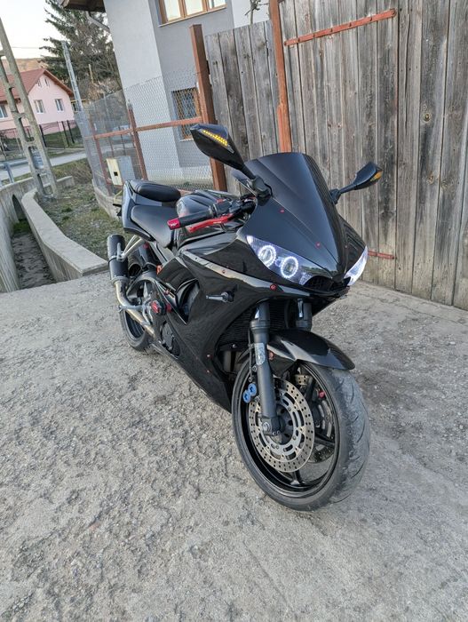 Yamaha YZF-R6 cat. A