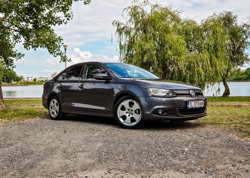 VOLKSWAGEN Jetta 2014 — imagine 3