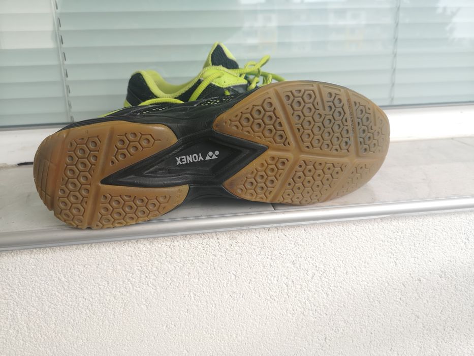 Маратонки Yonex Power Cushion 55