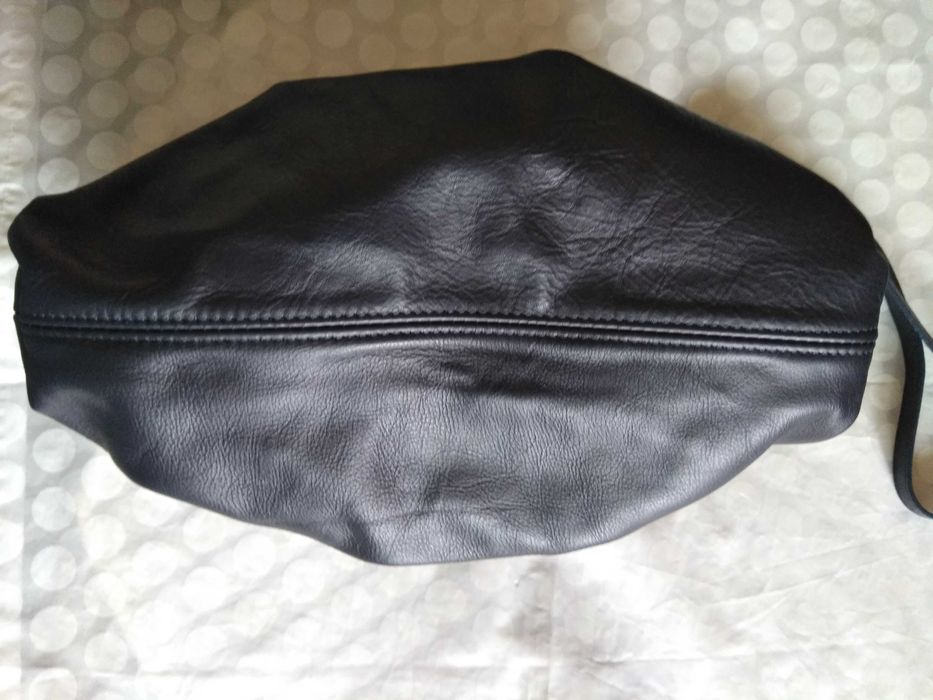 Geanta NOUA moderna din piele naturala 100% neagra extrafina