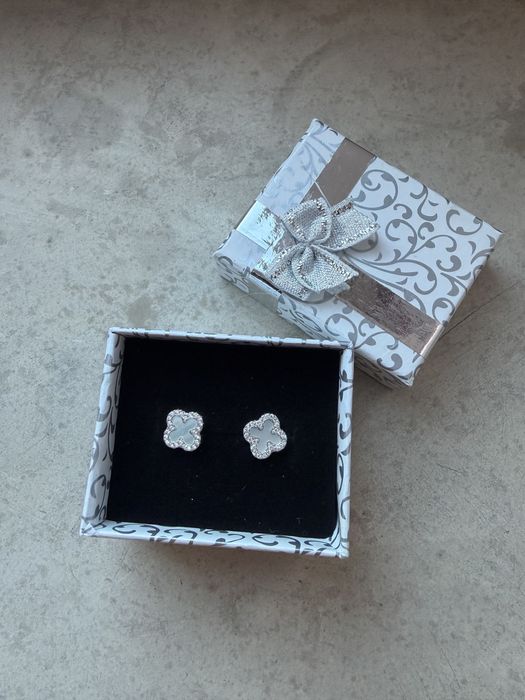 Сребърни обеци