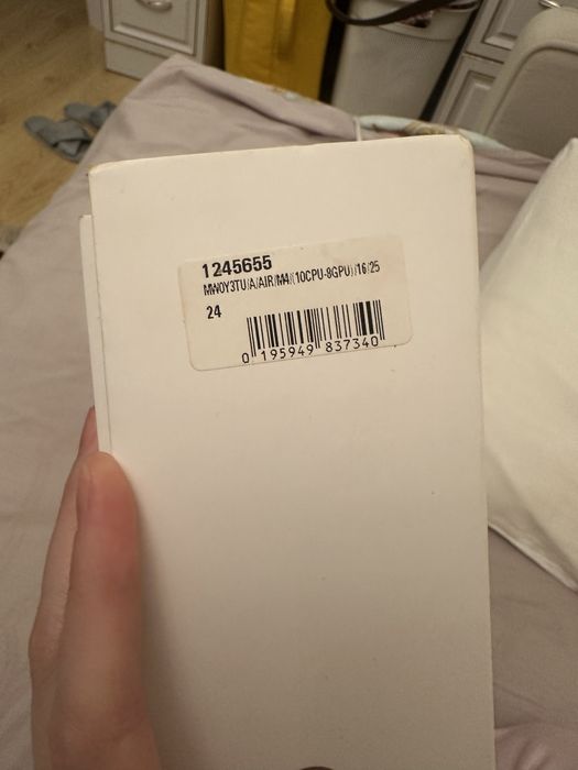 Продам новый макбук М4(256гб)