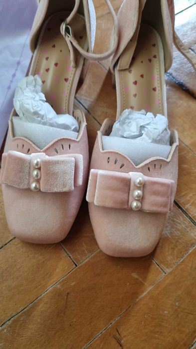 Pantofiori roz femei