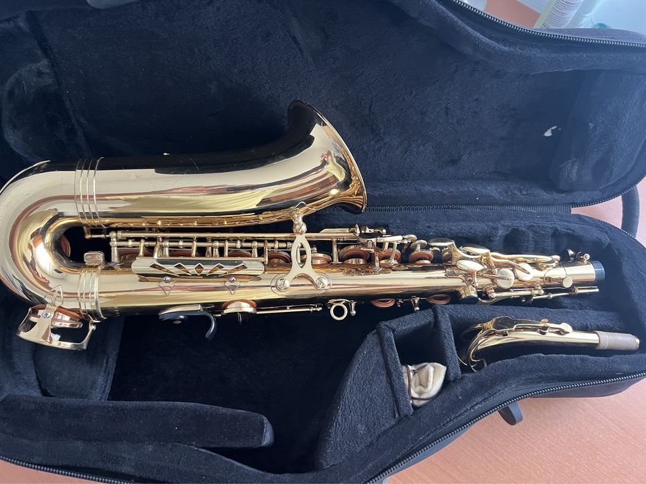 Saxofon alto JUPITER seria 500