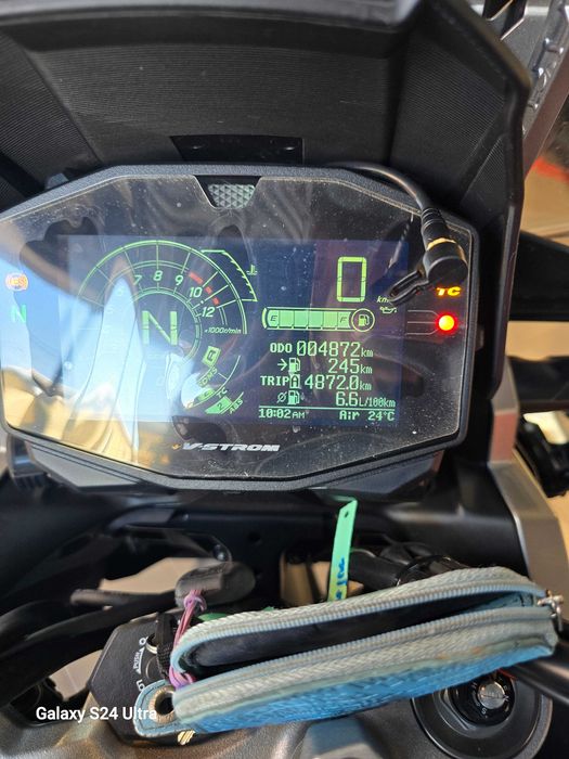 SUZUKI DL1050XT an 2021 4800 KM full accesorizat