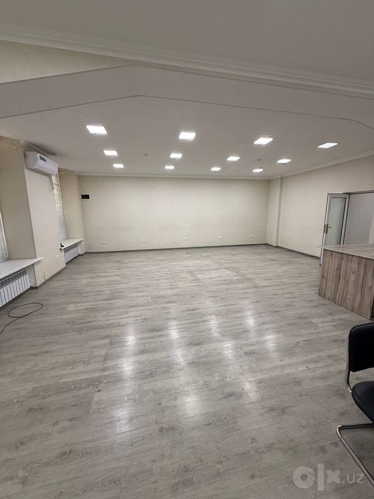 Чиланзар -6 Орентир: Катартал 200 м²  вдоль дороги под офис, клиника