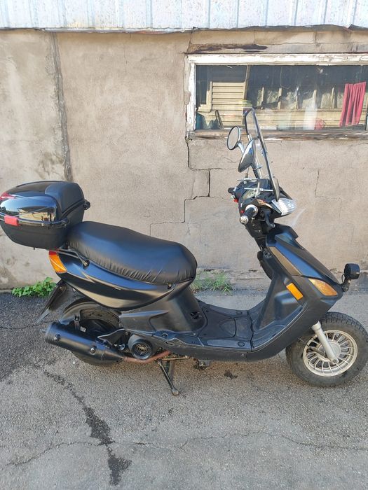 Продам скутер японский Yamaha