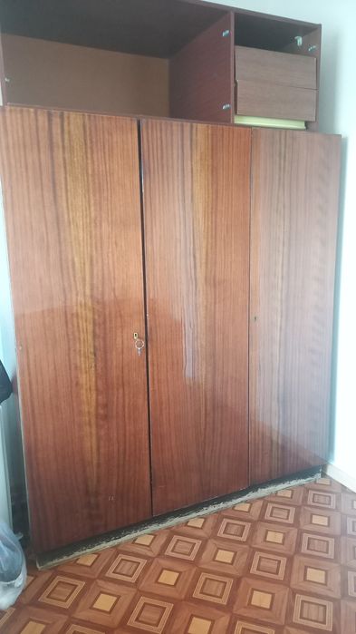 СРОЧНО Продам Шифоньер