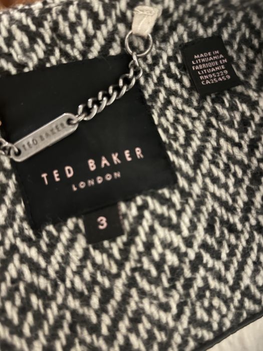 Вълнено палто Ted Baker