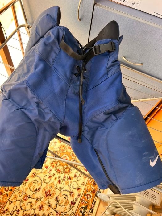 Хоккейный шторты