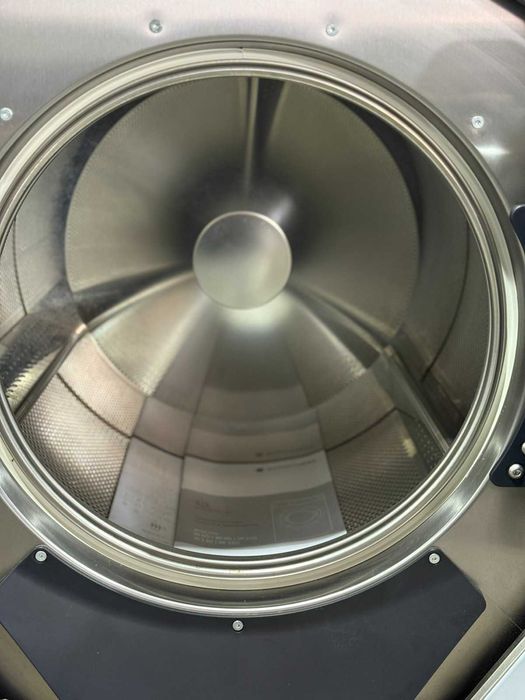 Професионална пералня - НОВА - 14 кг