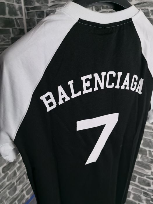 Balenciaga тениска НАМАЛЕНА