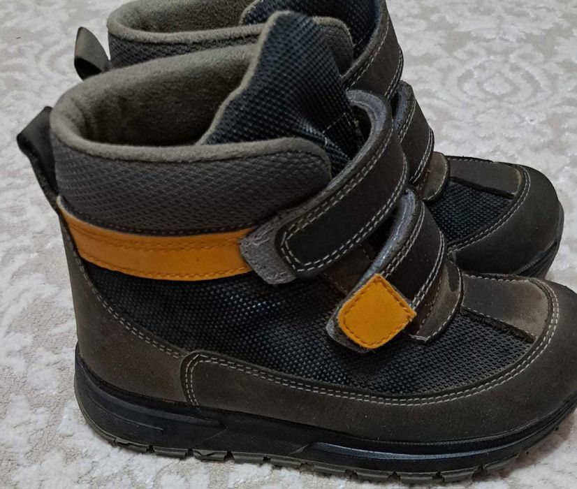 демисезонный ботинка