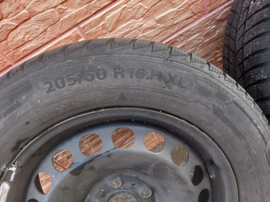 2 jante tabla VW cu cauciucuri M+S * 205 60 R16