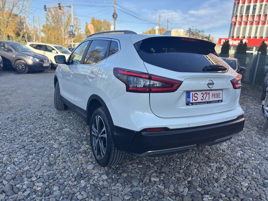 Nissan Qashqai 2018 / Facelift / Panoramic / Camere 360 / Garantie
