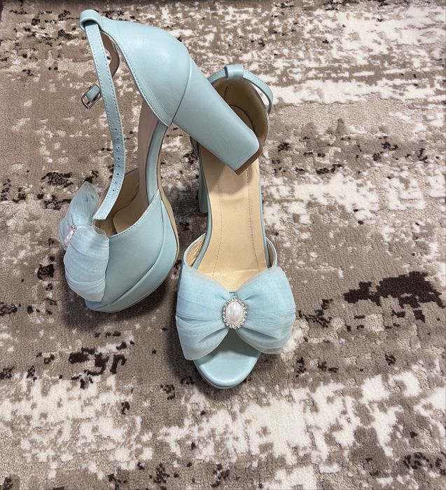 Pantofi eleganti din piele