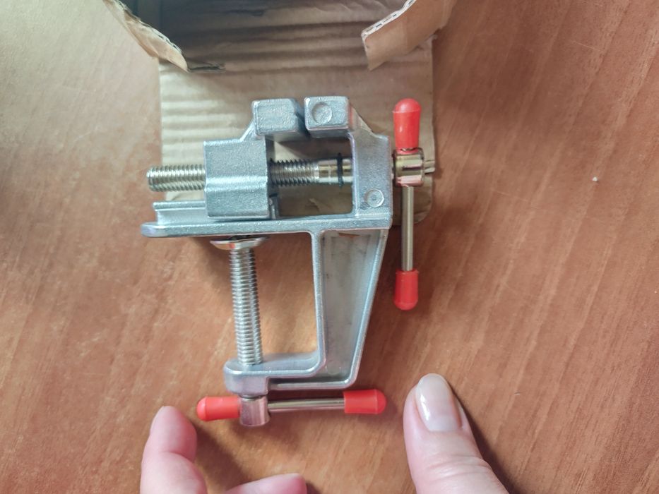 Тиски из алюминиевого сплава