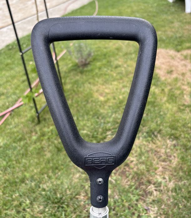 Kart Berg Buzzy Bloom fetite cu maner