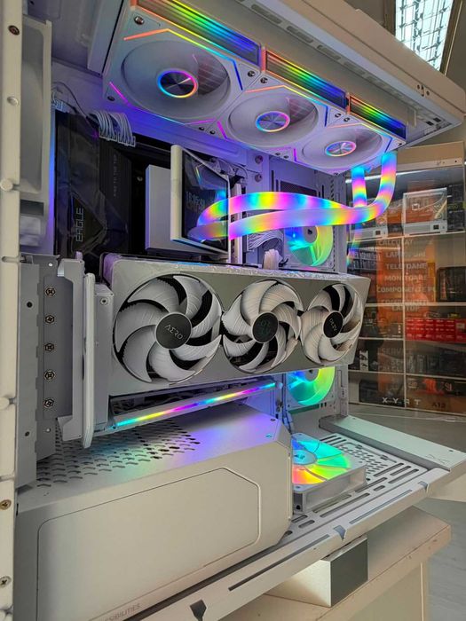 PC Ryzen 9 9950X3D/X870E/RTX 5080/32GB/AIO 360MM/1000W /Garantie/TVA!