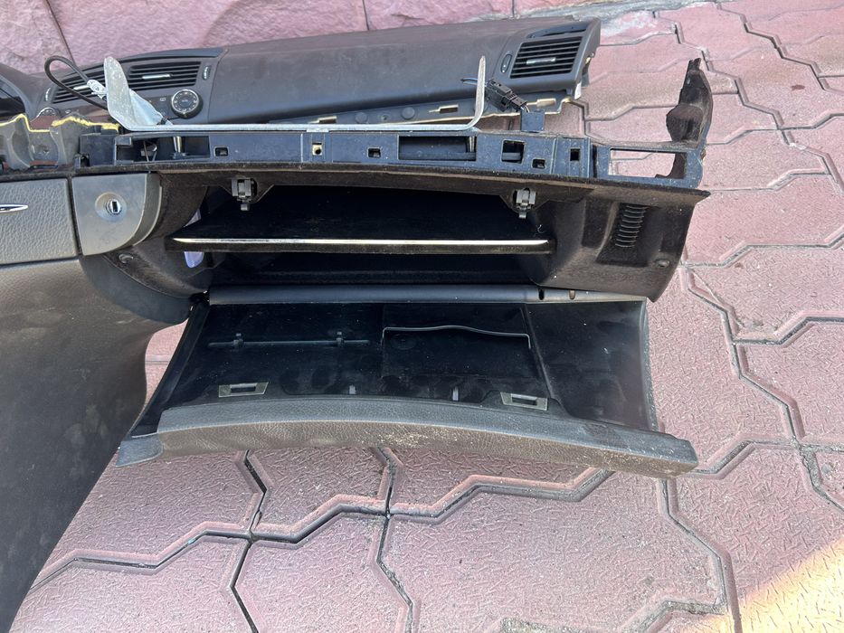 Панель приборов на мерседес