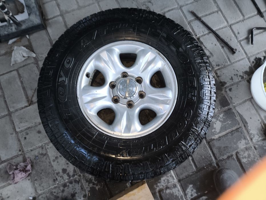 Продам резину японскую TOYO