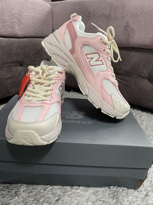 Adidasi new balance 530