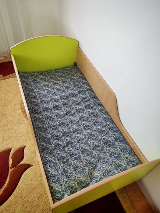 Продам детскую кровать