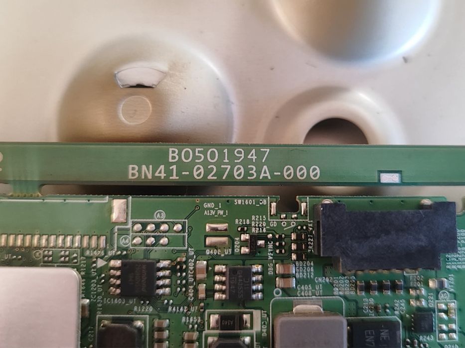 Main Board BN41-02703A / UE43RU7172U / BN94-14860X TV Samsung на части