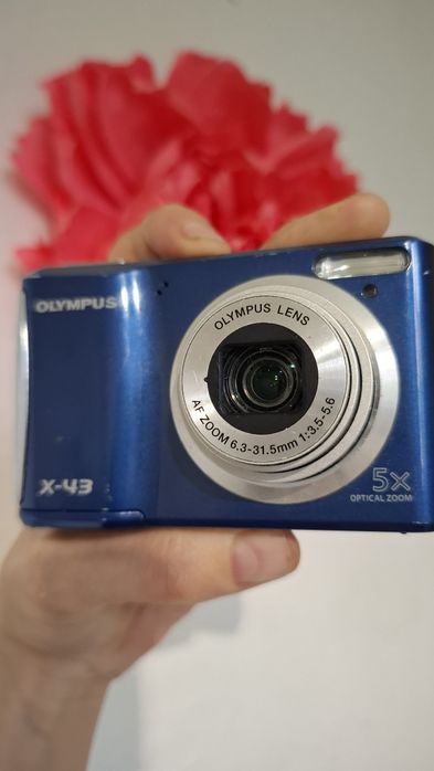 Olympus X-43 компактен дигитален фотоапарат