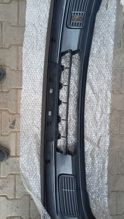 Бампер Ниссан примера