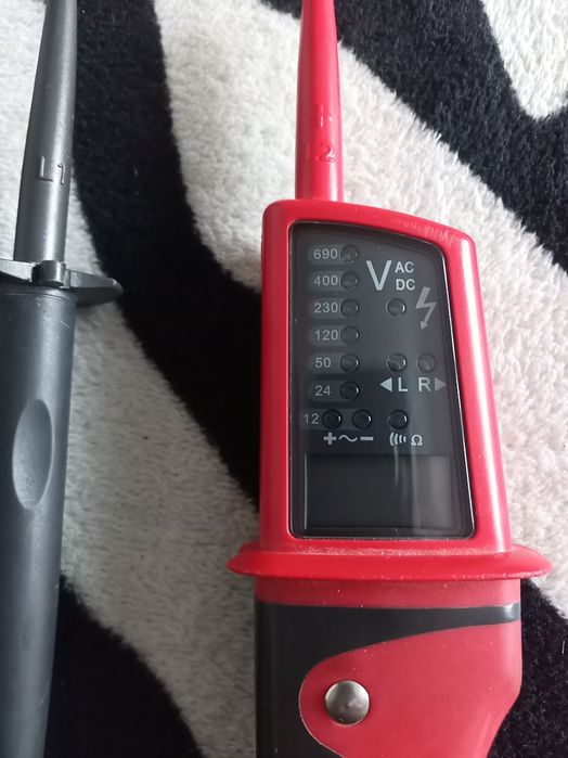 Tester de tensiune multifuncțional UNi-T