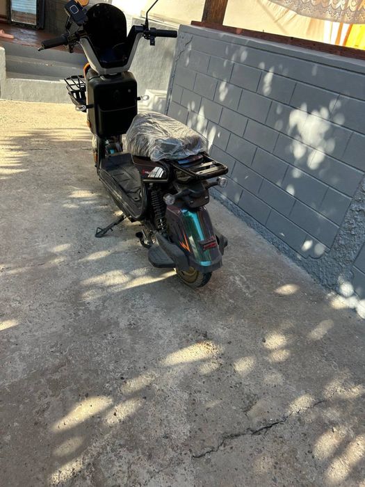 Skuter Sotiladi  Srochna