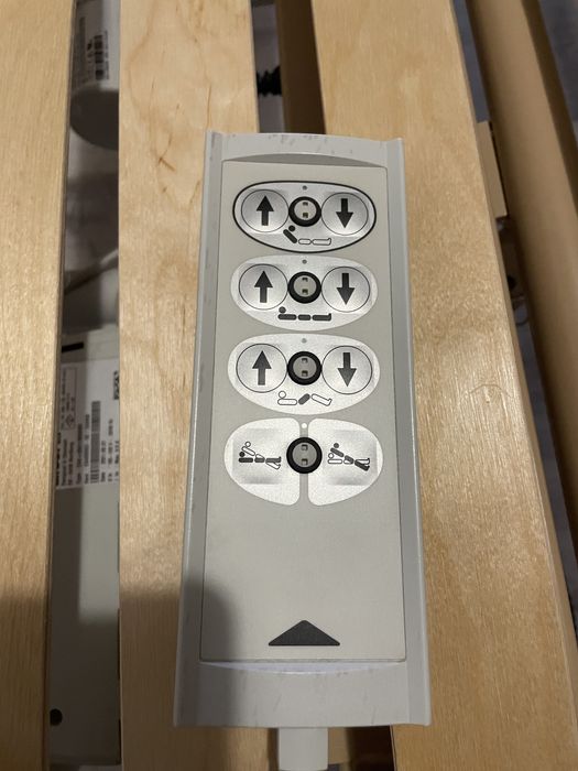 De vanzare pat electric pentru persoane cu dezabilitati