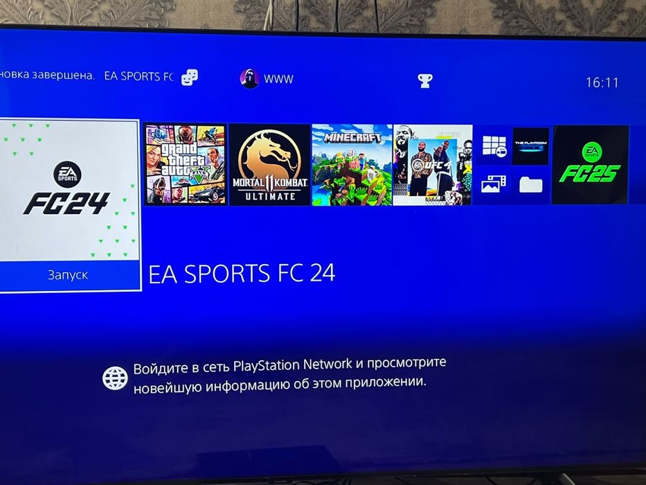Продам  плей Стейшн 4