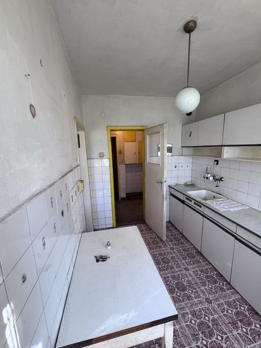 Продава се Четиристаен апартамент в Търговище, Вароша - 104 кв.м за 1177 €/кв.м - Снимка #2