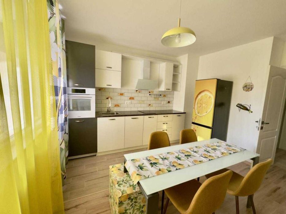 Двустаен апартамент в Остромила