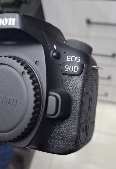Eos 90D & 18-135mm nano usm