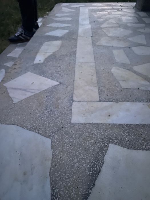 Mozaic mărunt din marmura