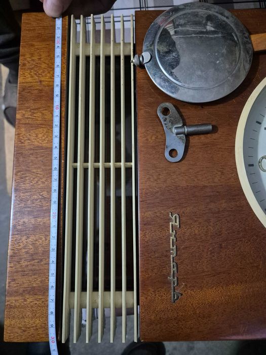 Ceas de perete cu pendul