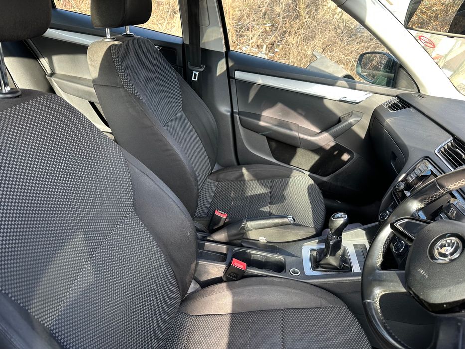 Skoda Octavia 3 2.0tdi 150cp stare perfectă Volan dreapta