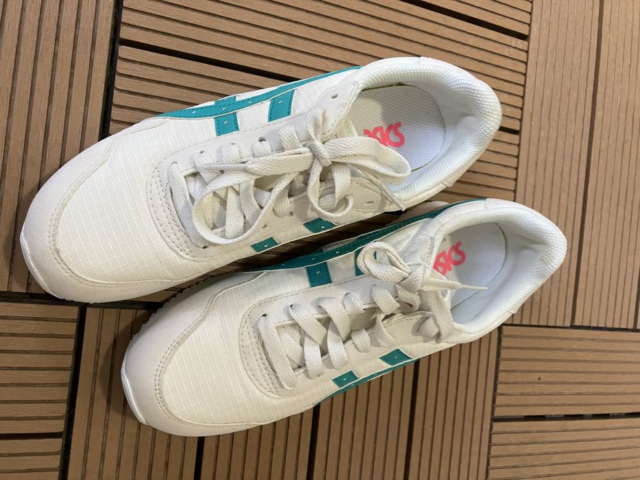 Asics Маратонки 39 номер 25 см. стелка