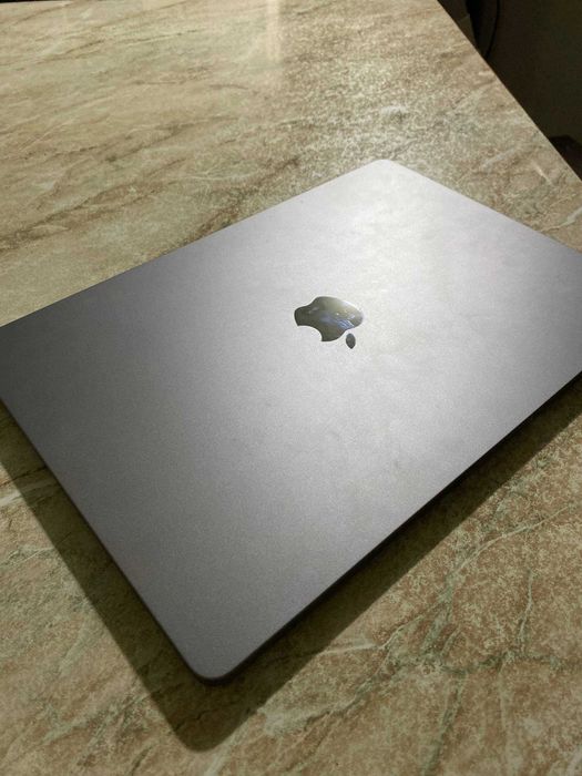 MacBook Air M3 24/512 ёмкость 100%