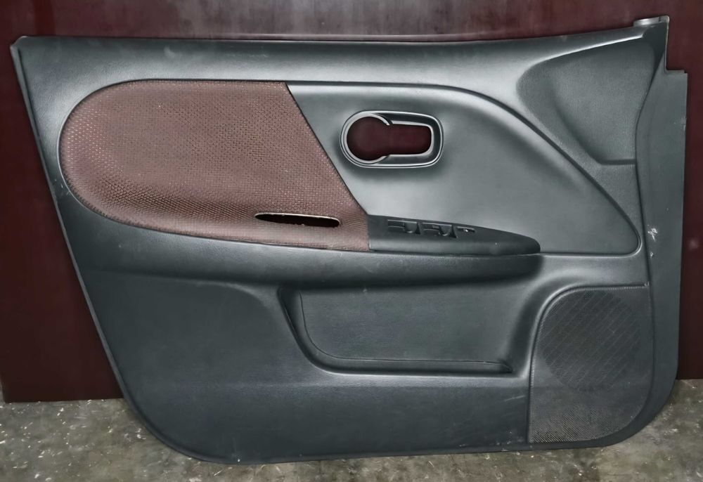 TitanAuto Nissan Note E11, Primera P12 дверные карты