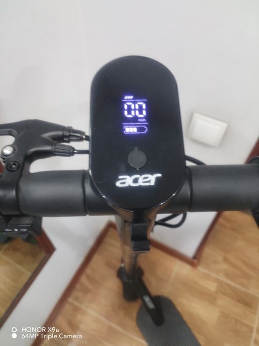 Электросамокат/Elektrosamokat aes013 Acer б/у чуть меньше 2 месяца
