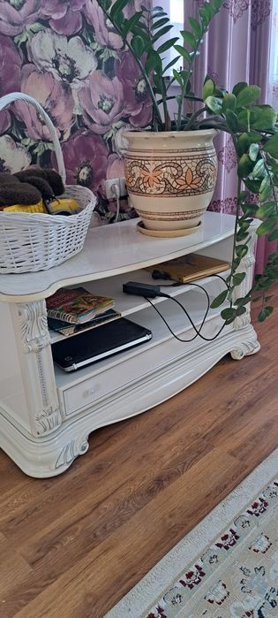 Мебель разная,кухонная и тд